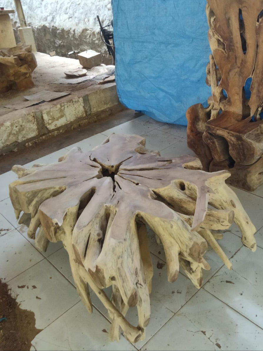 Красива маса от тик корен