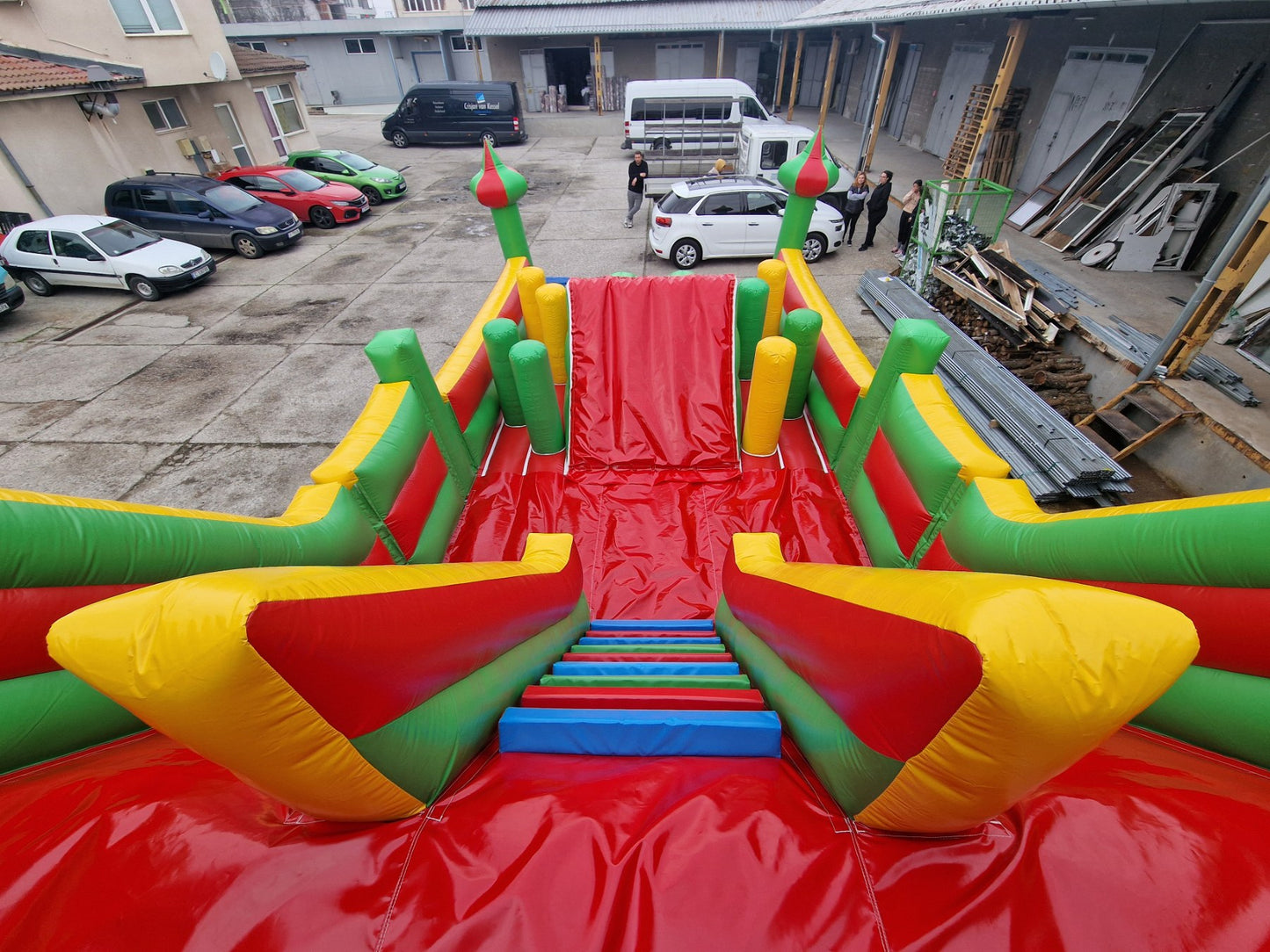 Надуваем батут "Пързалки" 70