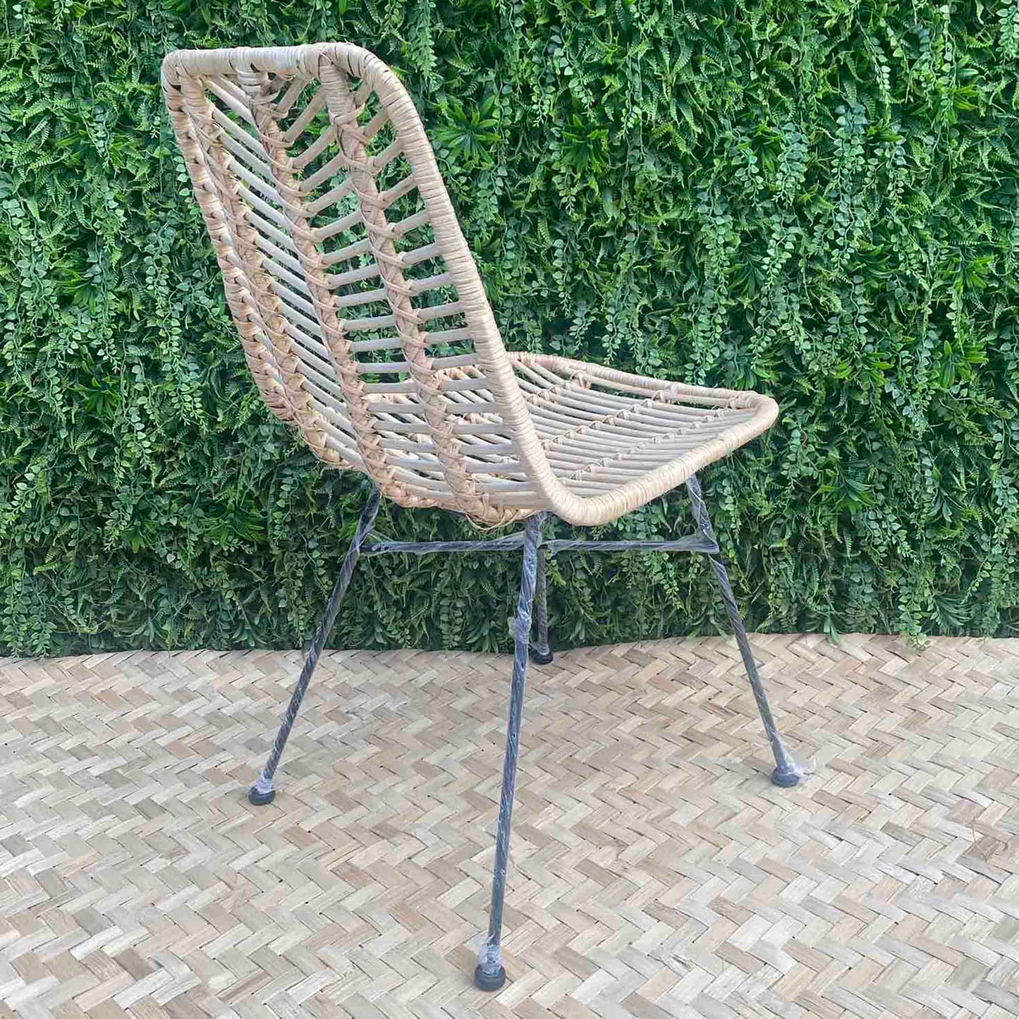 Стол естествен ратан Екзотика ― Baron.bg