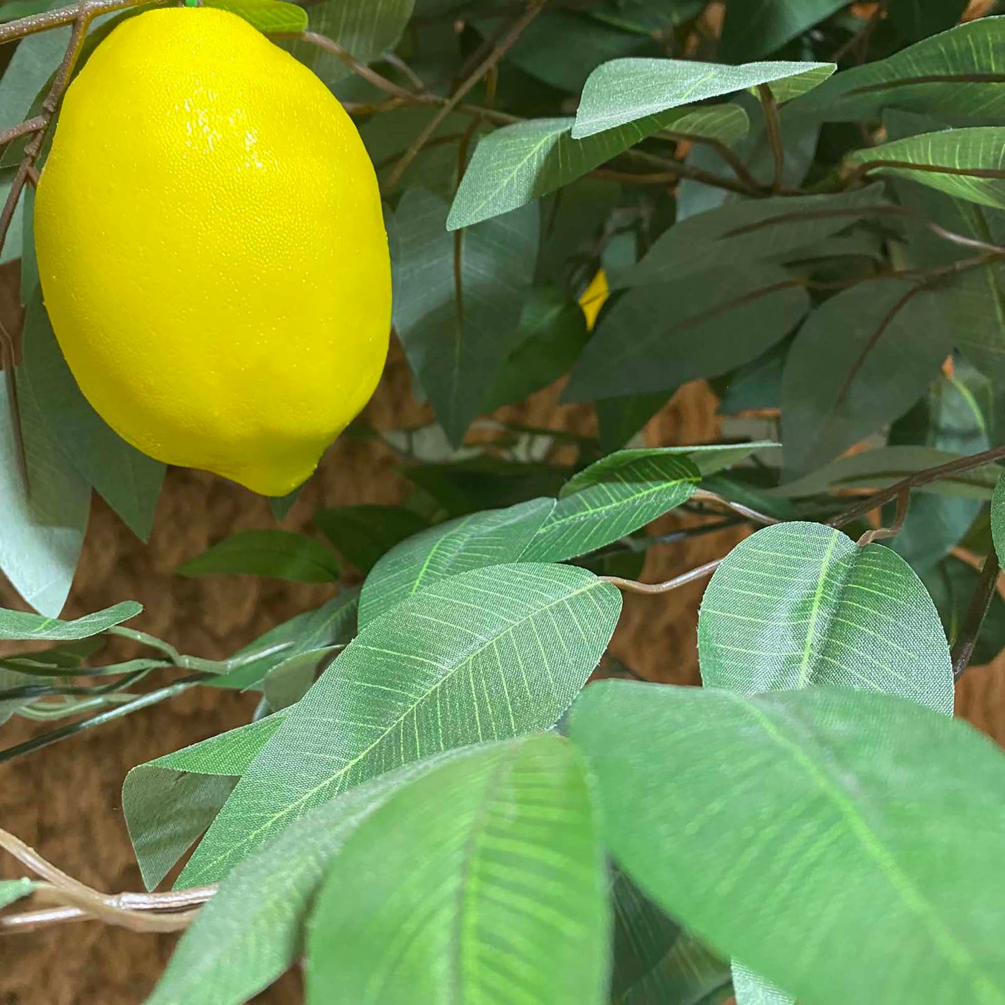 Изкуствено лимоново дръвче 034