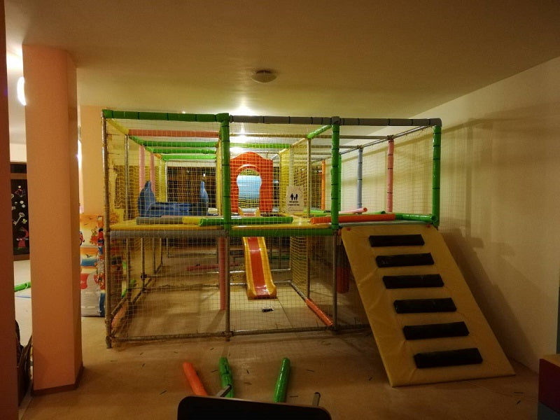Вътрешен детски кът | playground ― Baron.bg