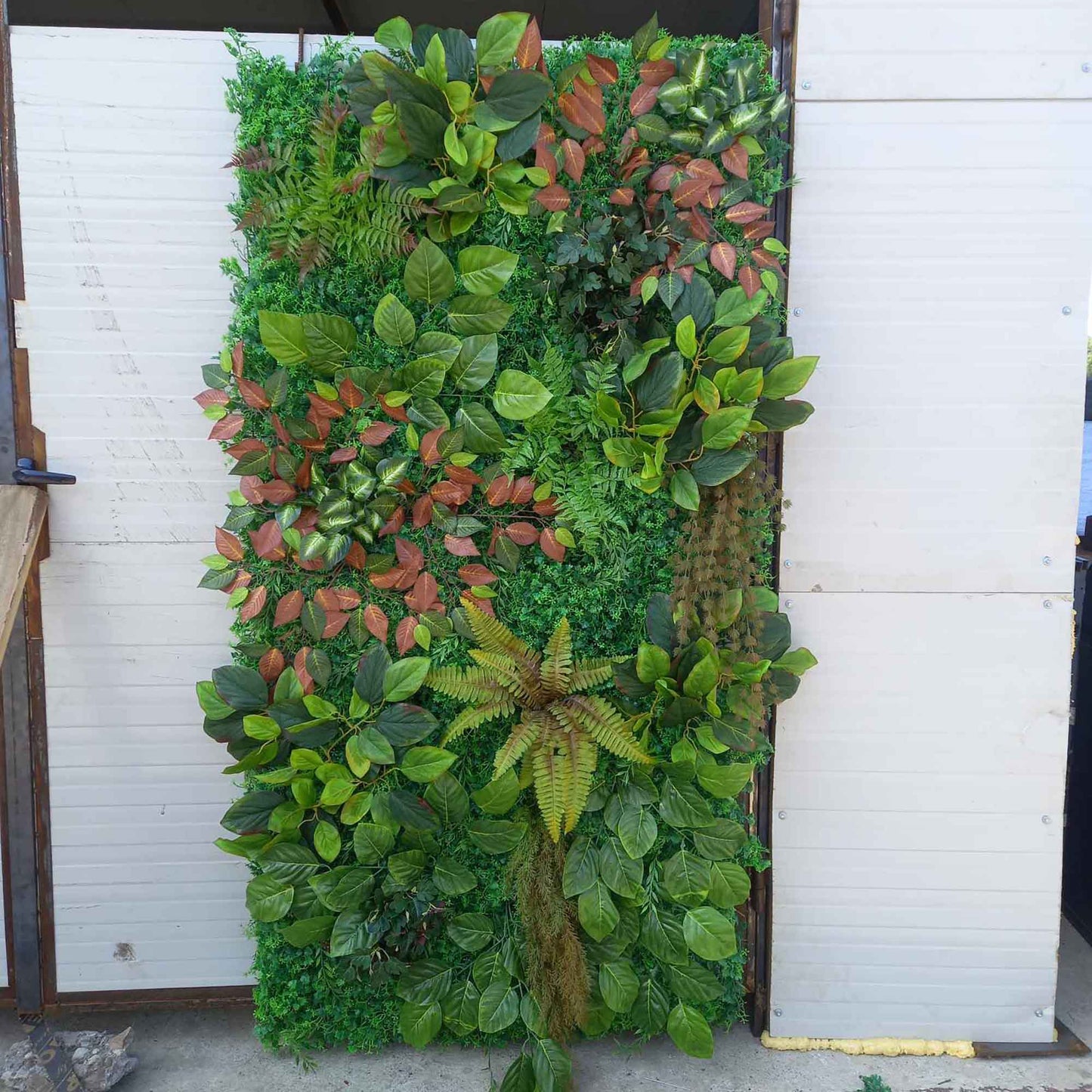 Декоративна зелена стена от изкуствена зеленина Флора 055