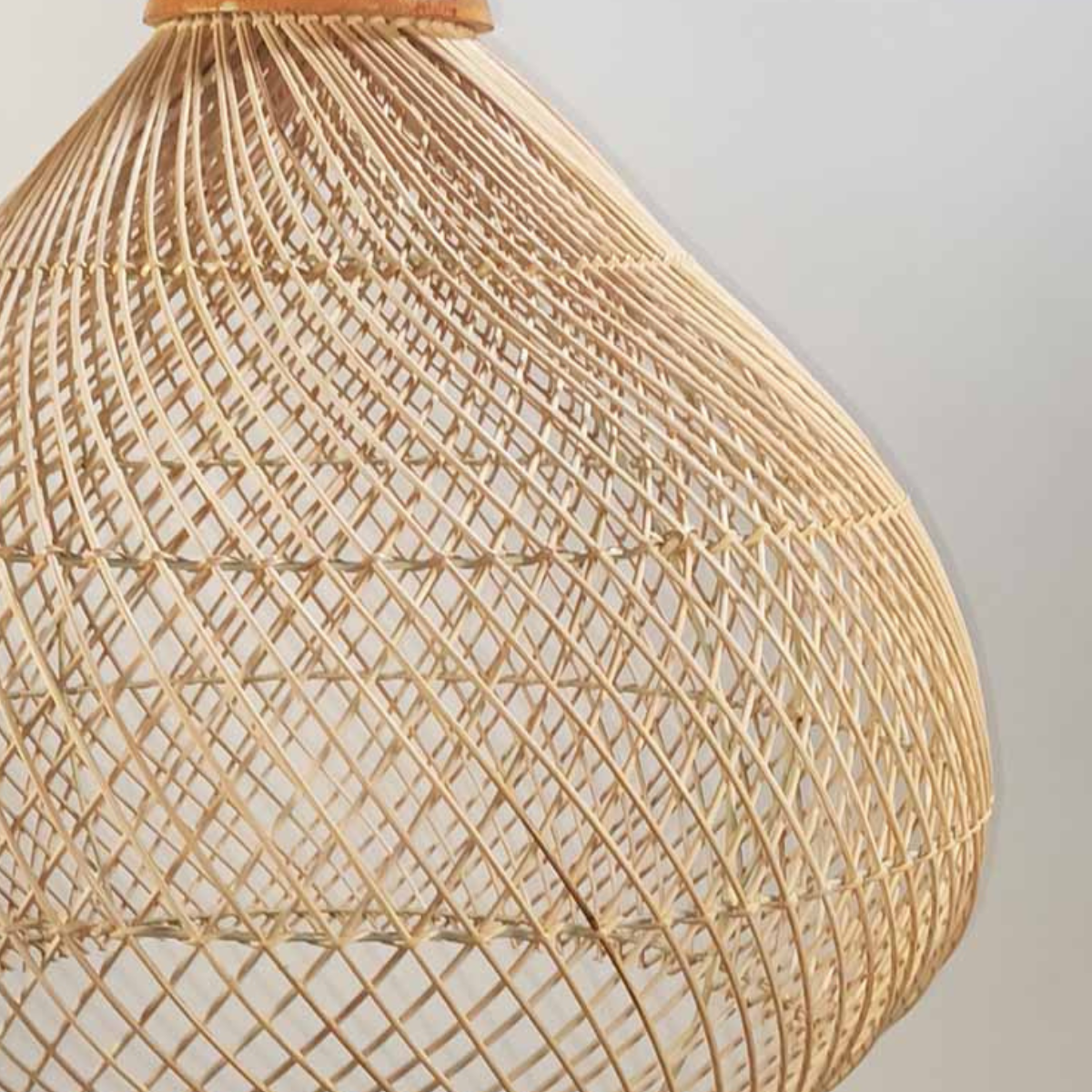 Декоративна ратанова лампа ―  Baron.bg