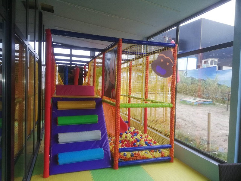 Вътрешен детски кът | playground ― Baron.bg