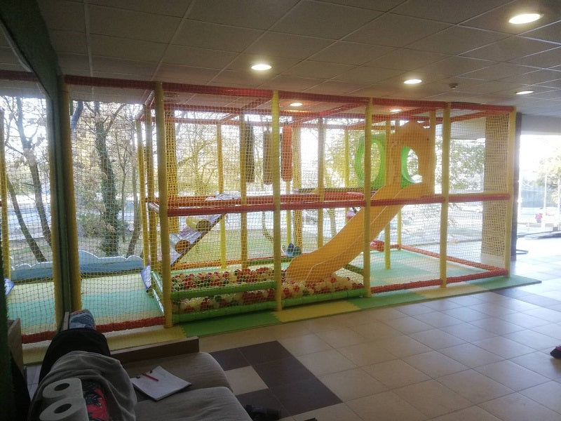 Вътрешен детски кът | playground ― Baron.bg