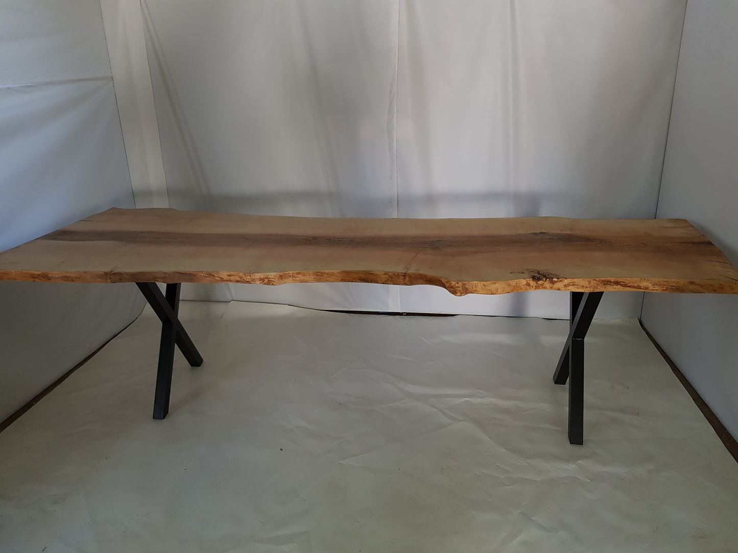 Маса от ясеново дърво със запазен жив ръб - PMD 05