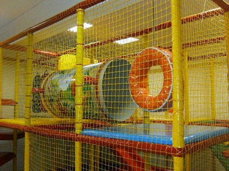 Вътрешен детски кът | playground ― Baron.bg