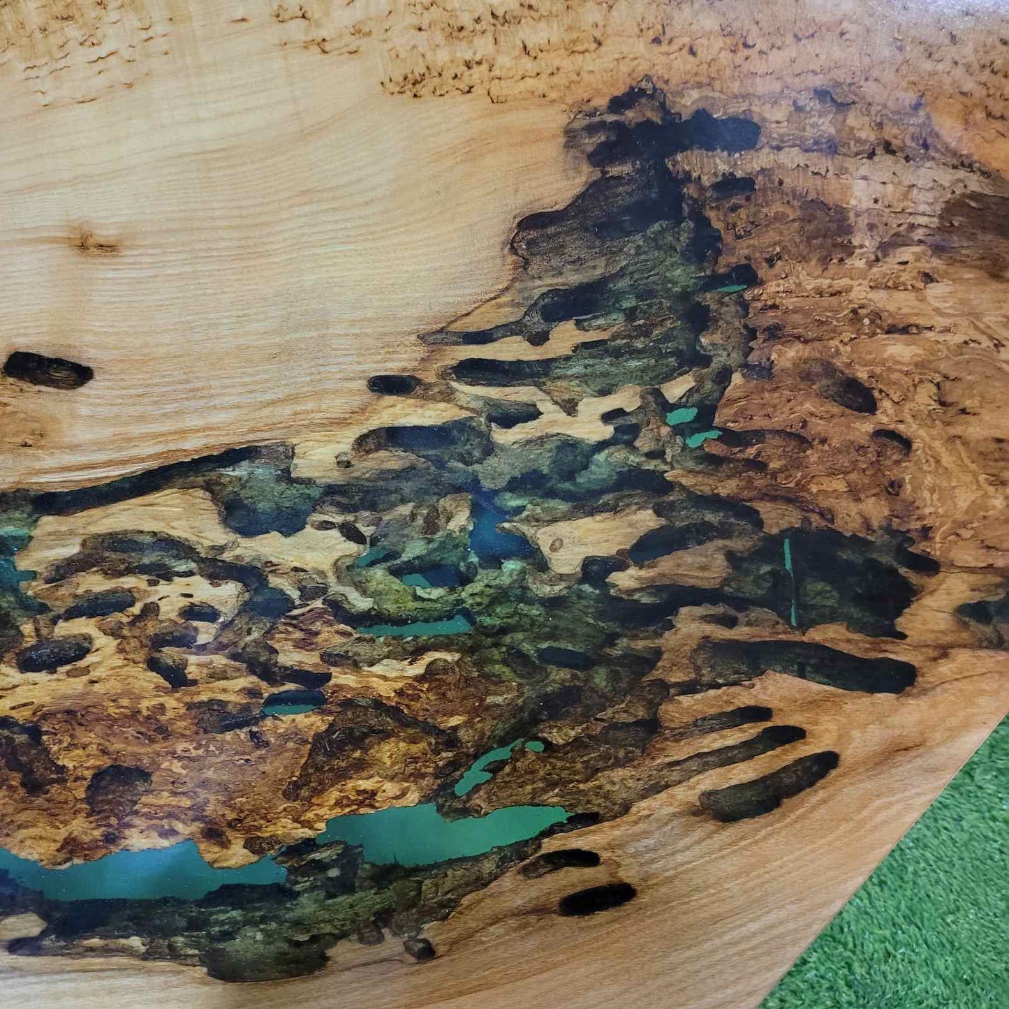 Маса от масив и смола - PMD 168