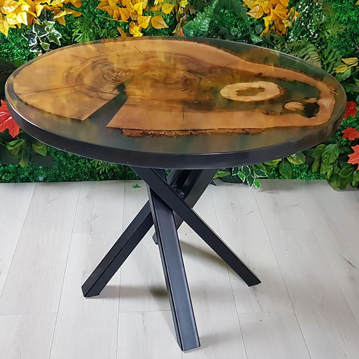 Кръгла маса от ясен дърво и полупрозрачна епоксидна смола - PMD 145