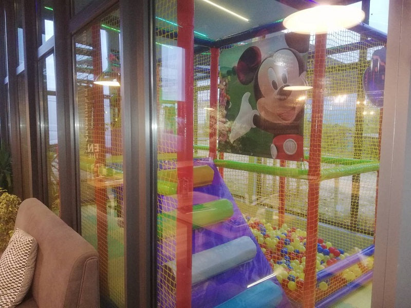 Вътрешен детски кът | playground ― Baron.bg