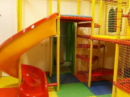 Вътрешен детски кът | playground ― Baron.bg