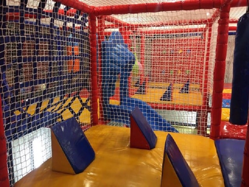 Вътрешен детски кът | playground ― Baron.bg