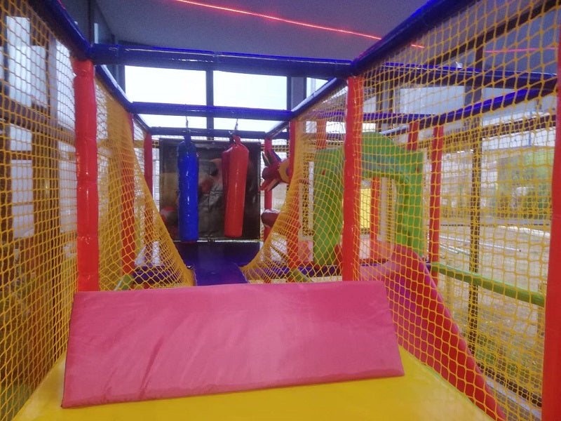 Вътрешен детски кът | playground ― Baron.bg