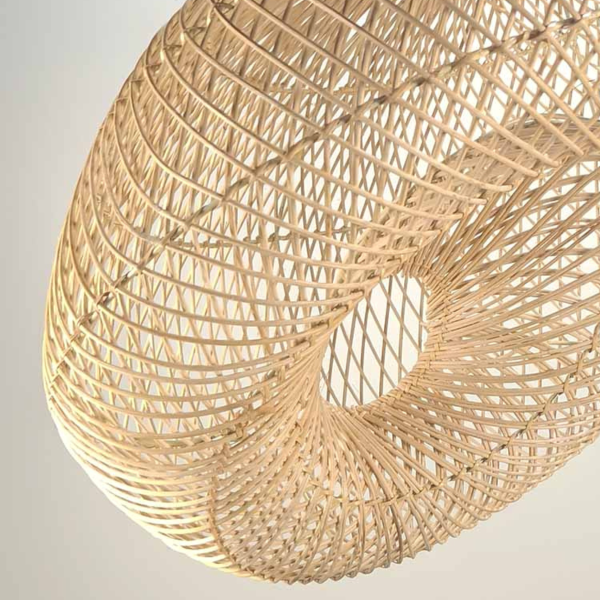 Декоративна ратанова лампа ―  Baron.bg