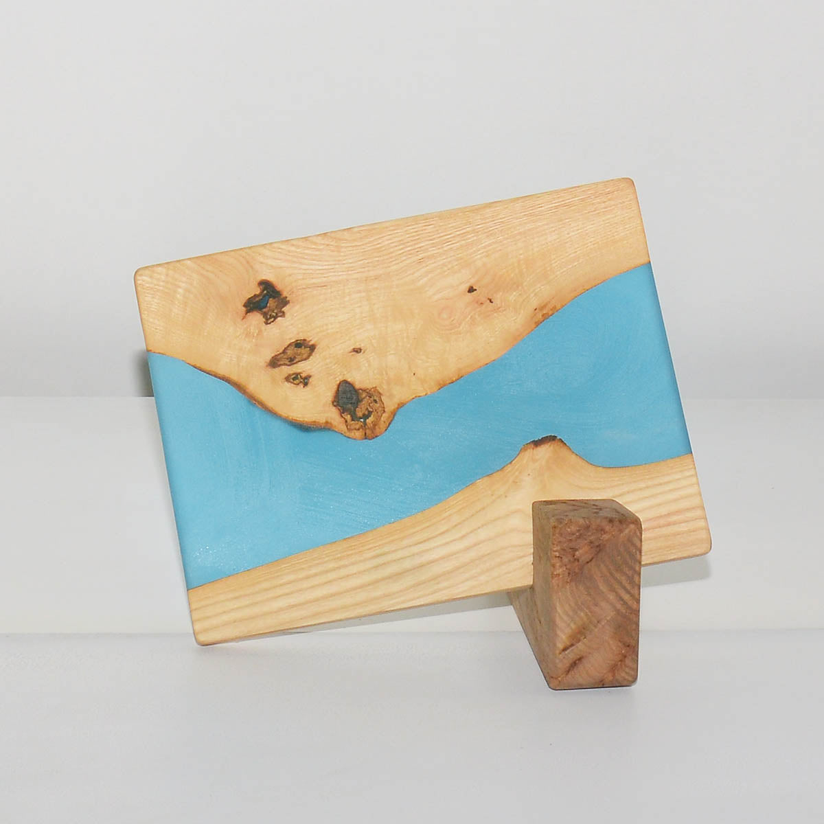 Компактна дъска за рязане с епоксидна смола