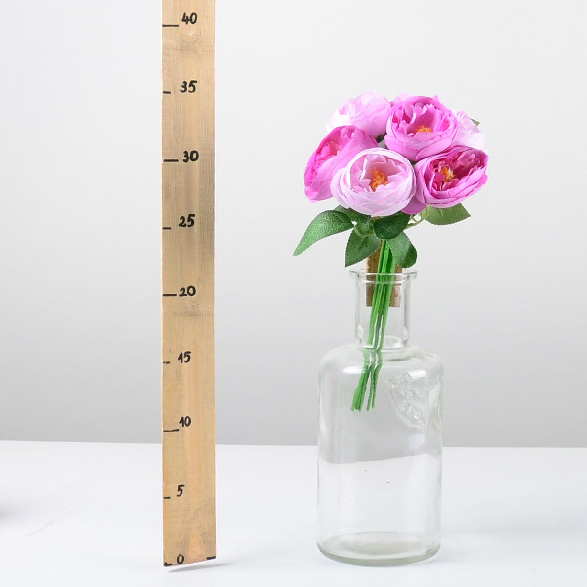 Букет от светло лилави и тъмно лилави цветя INR169А - baron.bg