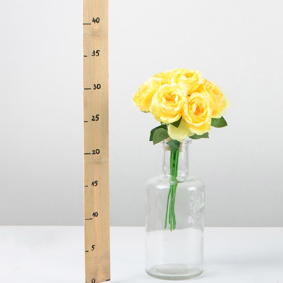 Жълто изкуствено цвете - baron.bg