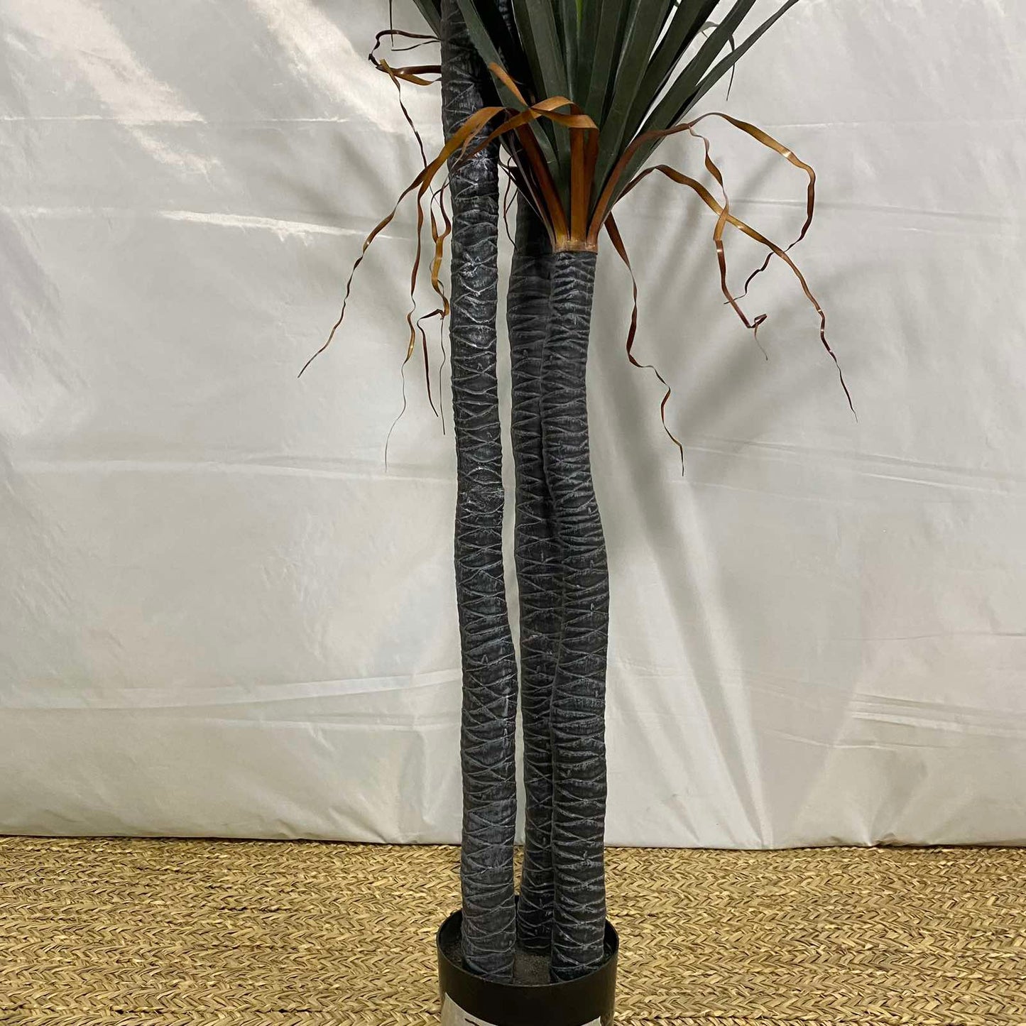 Изкуствена палма Драцена IP12