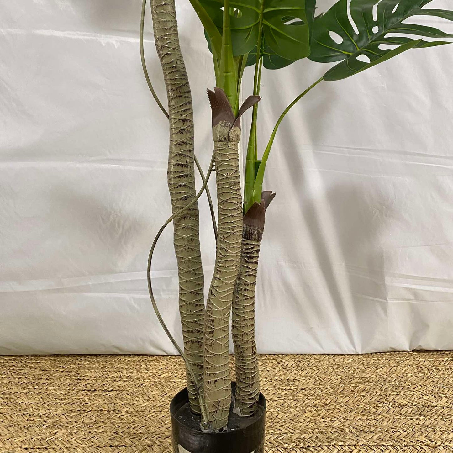 Изкуствена палма Монстера IP17