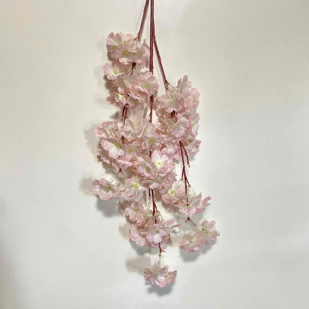 Изкуствена цветна клонка ― Baron.bg