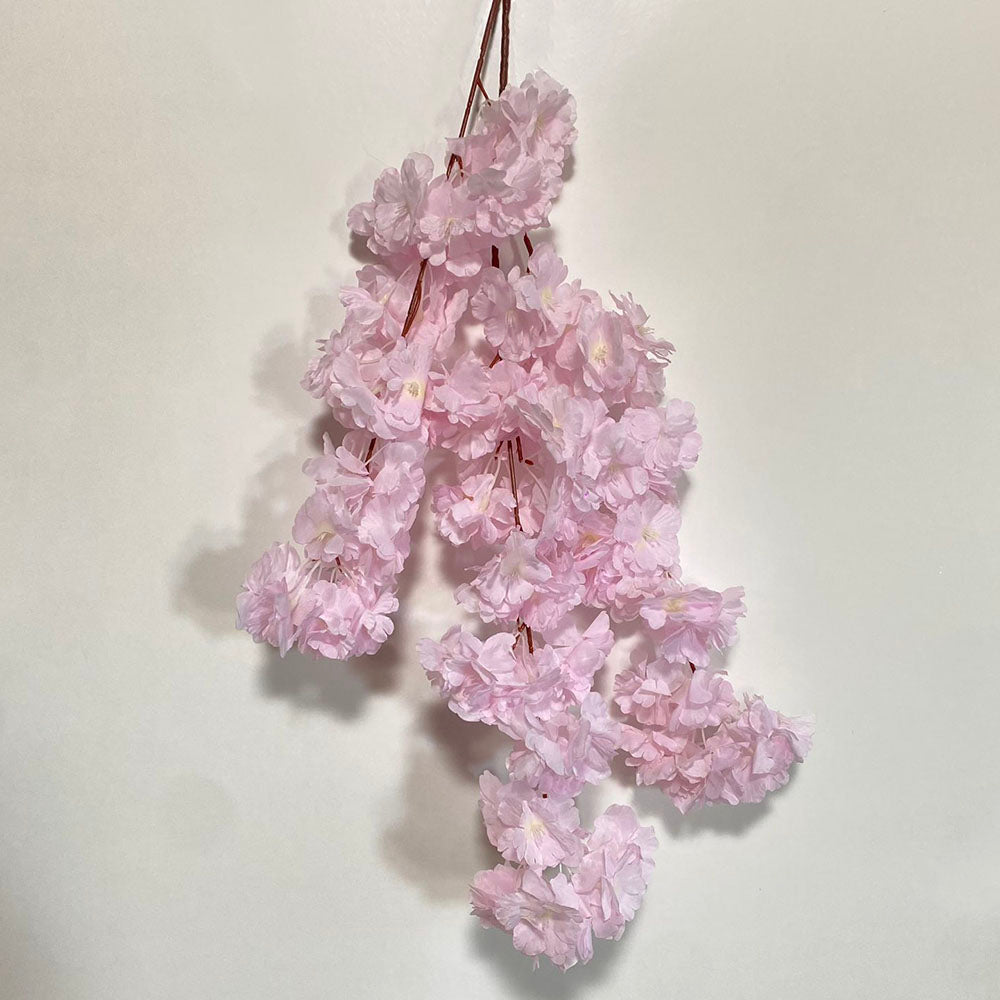 Изкуствена цветна клонка ― Baron.bg