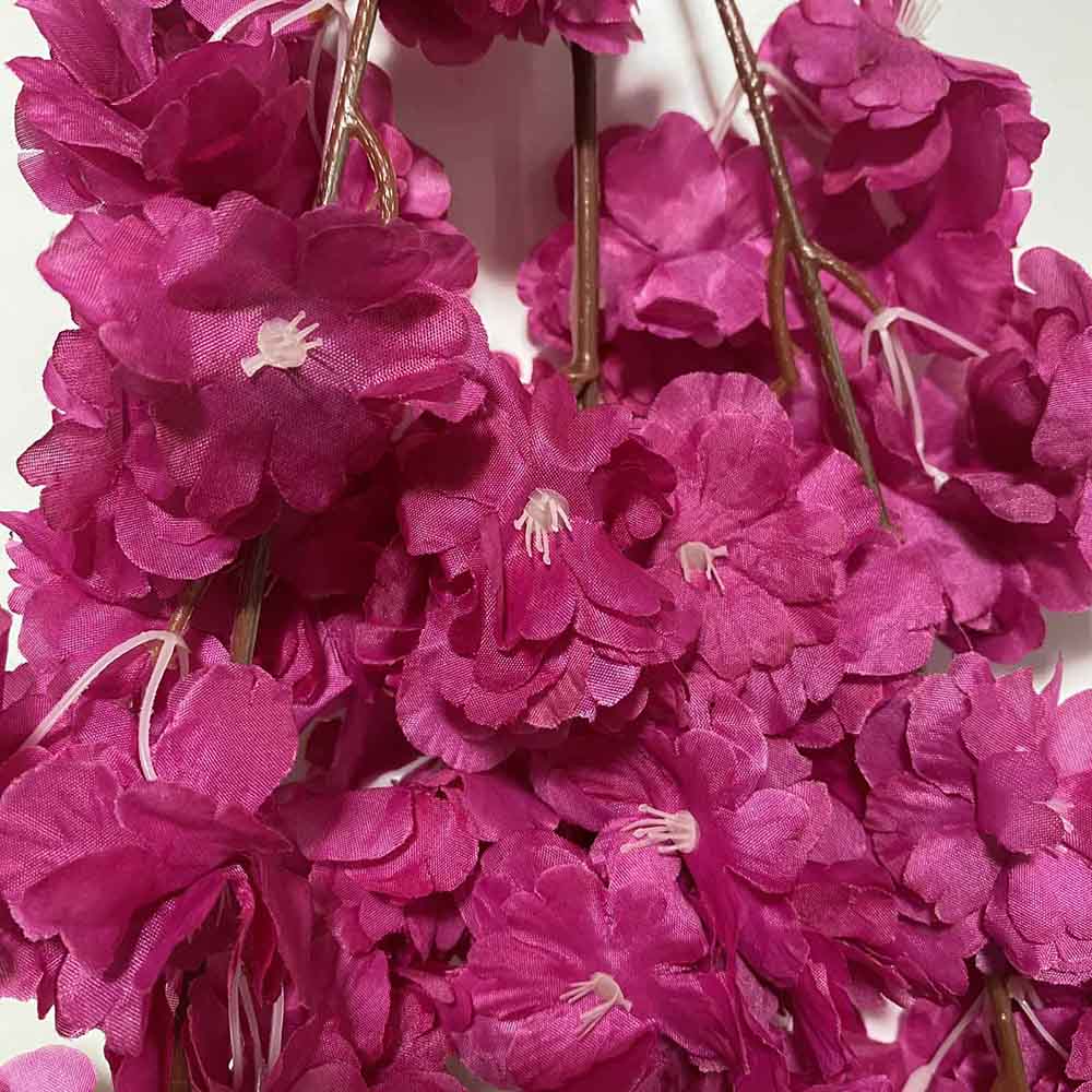 Изкуствена цветна клонка ― Baron.bg