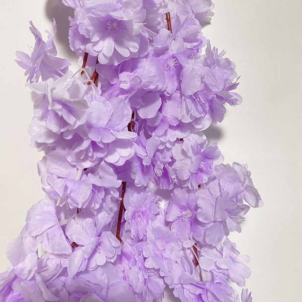 Изкуствена цветна клонка ― Baron.bg