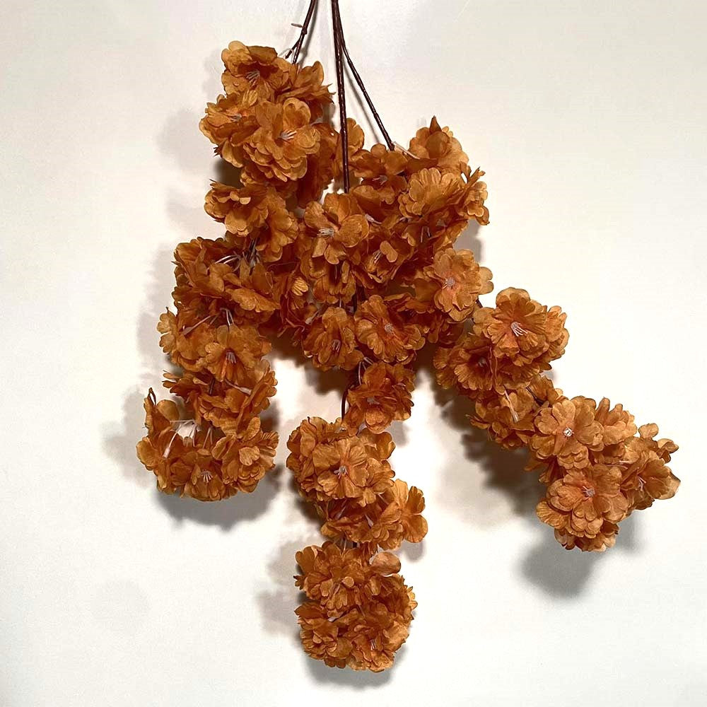 Изкуствена цветна клонка ― Baron.bg