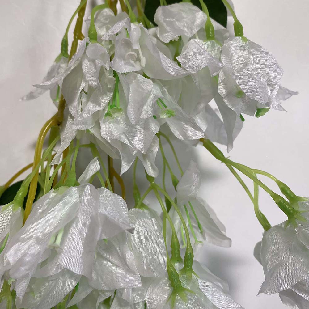 Изкуствена цветна клонка ― Baron.bg