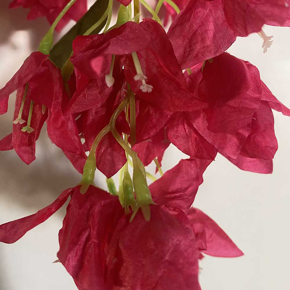 Изкуствена цветна клонка ― Baron.bg