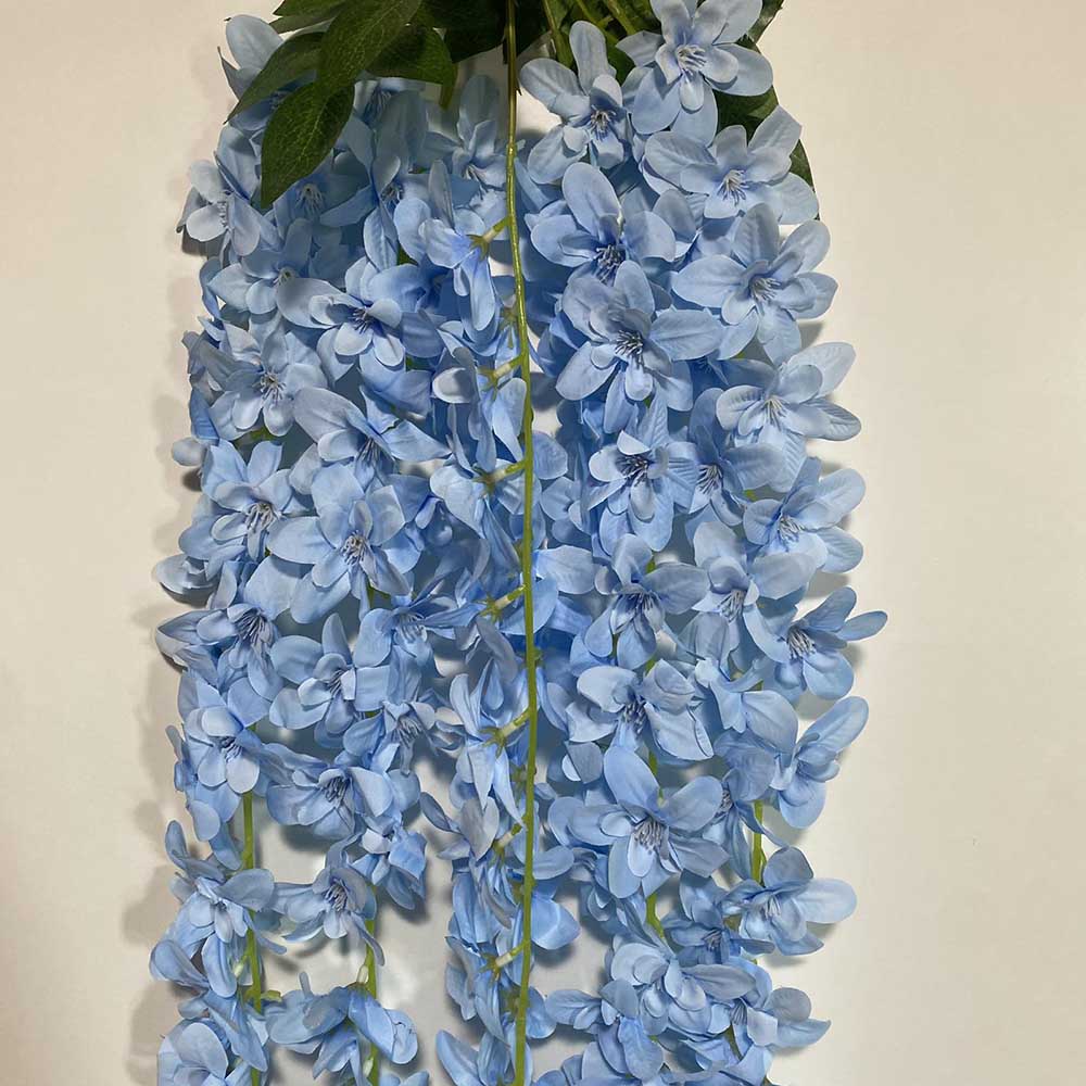 Изкуствена цветна клонка ― Baron.bg