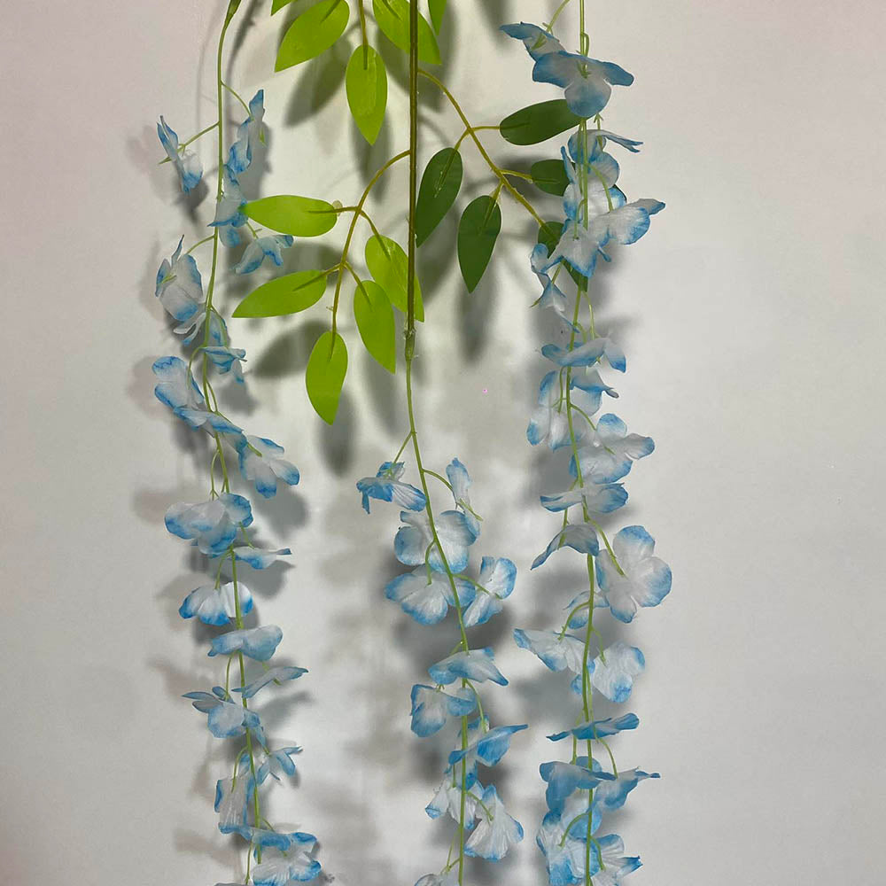 Изкуствена цветна клонка ― Baron.bg