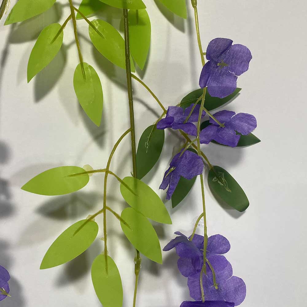 Изкуствена цветна клонка ― Baron.bg