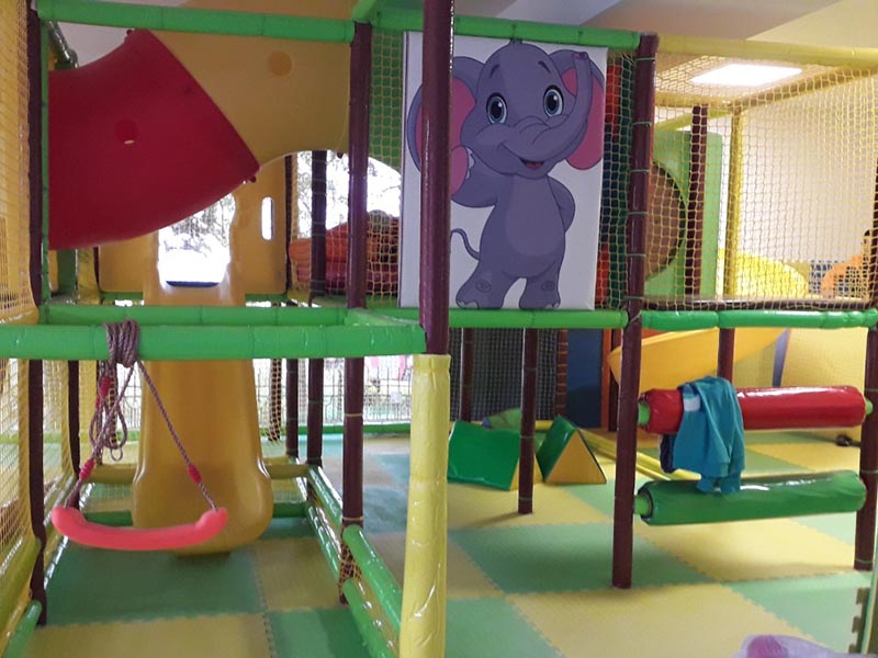 Вътрешен детски кът | playground ― Baron.bg