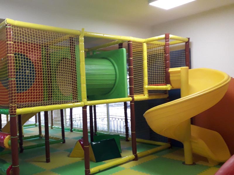 Вътрешен детски кът | playground ― Baron.bg