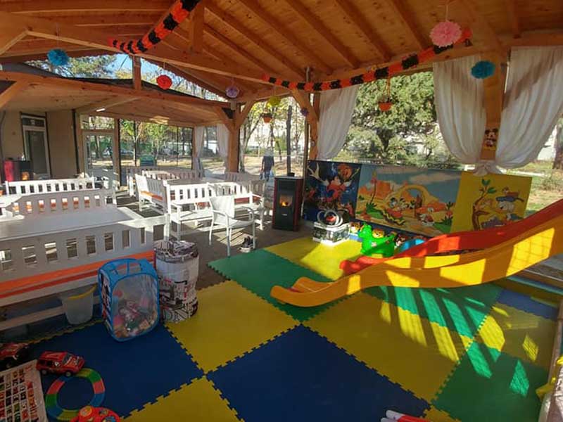 Вътрешен детски кът | playground ― Baron.bg