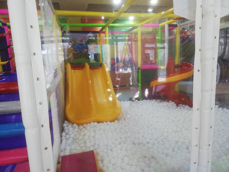 Вътрешен детски кът | playground ― Baron.bg