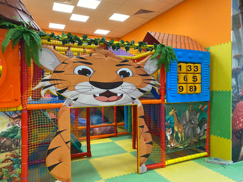 Вътрешен детски кът | playground ― Baron.bg