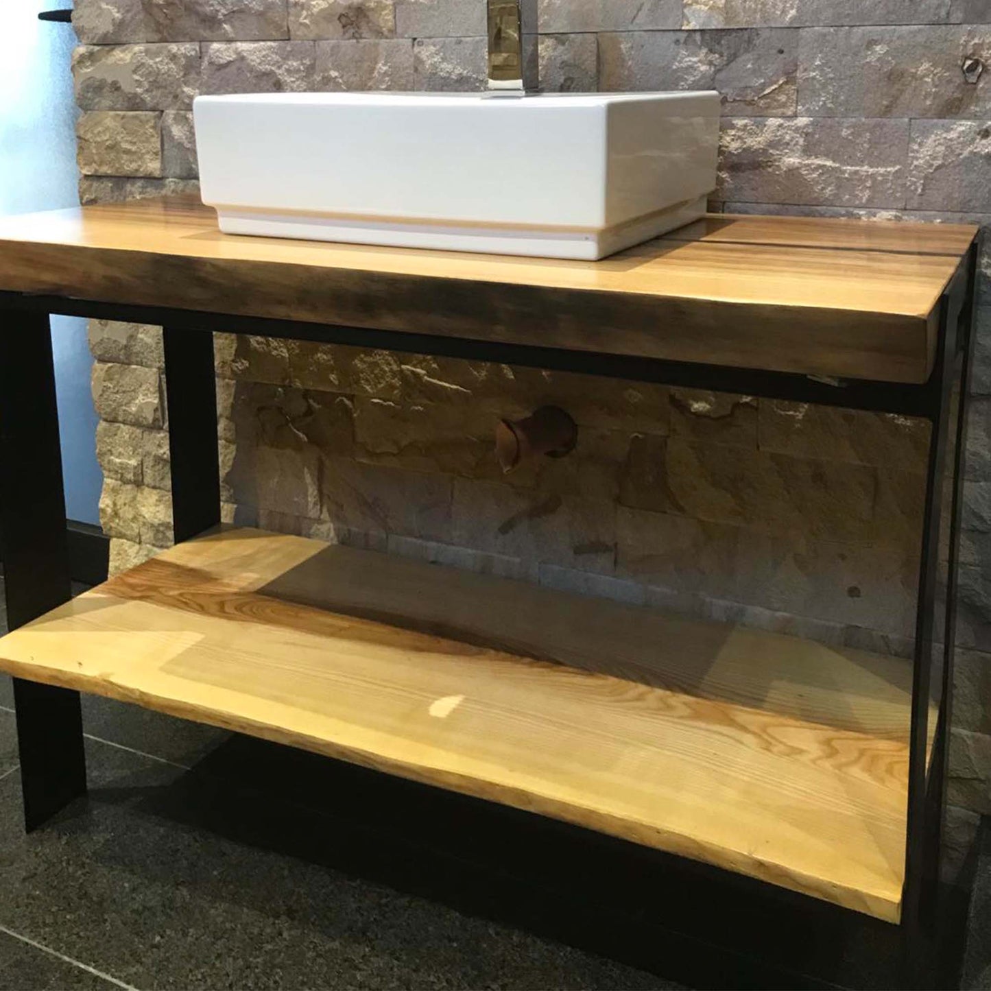 Плот за баня от масивно дърво 02