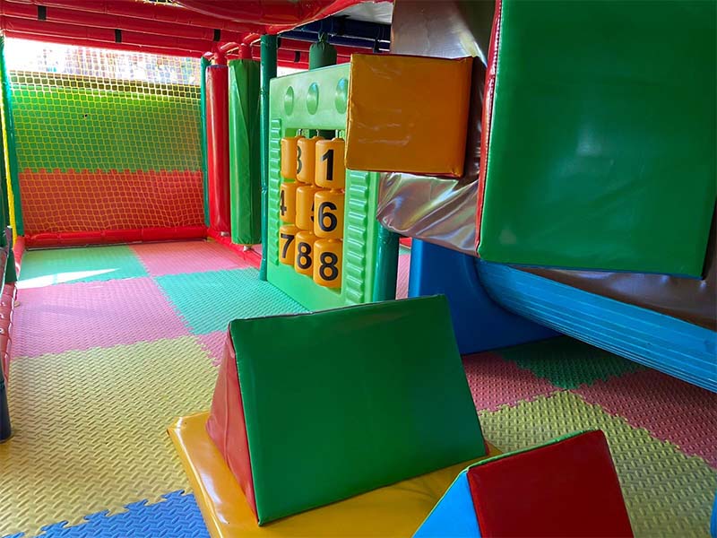 Вътрешен детски кът | playground ― Baron.bg