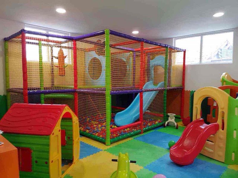 Вътрешен детски кът | playground ― Baron.bg