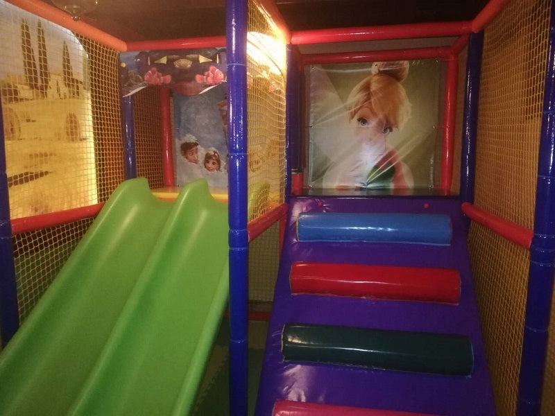 Вътрешен детски кът | playground ― Baron.bg