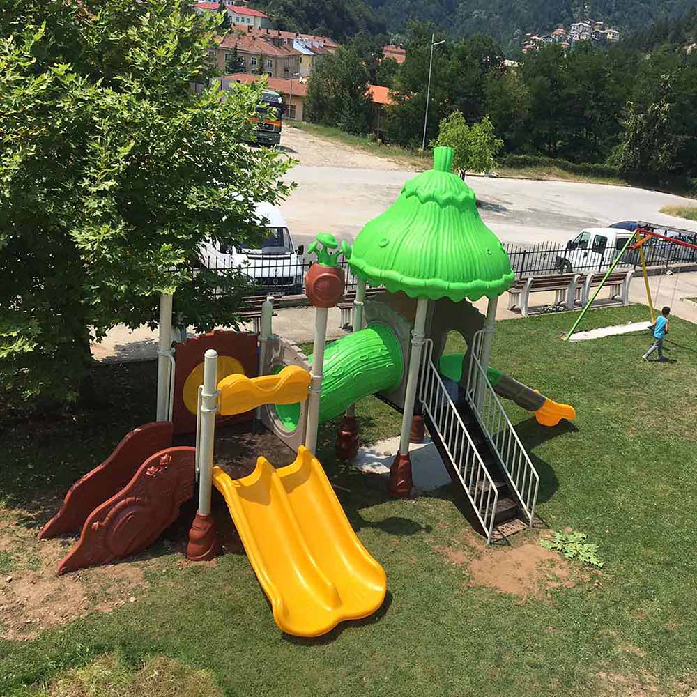 Външни площадки, бънджита и трамплини ―  Baron.bg