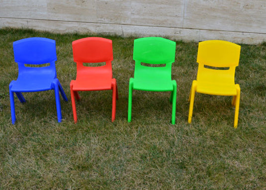 Пластмасови столчета, маси и огради