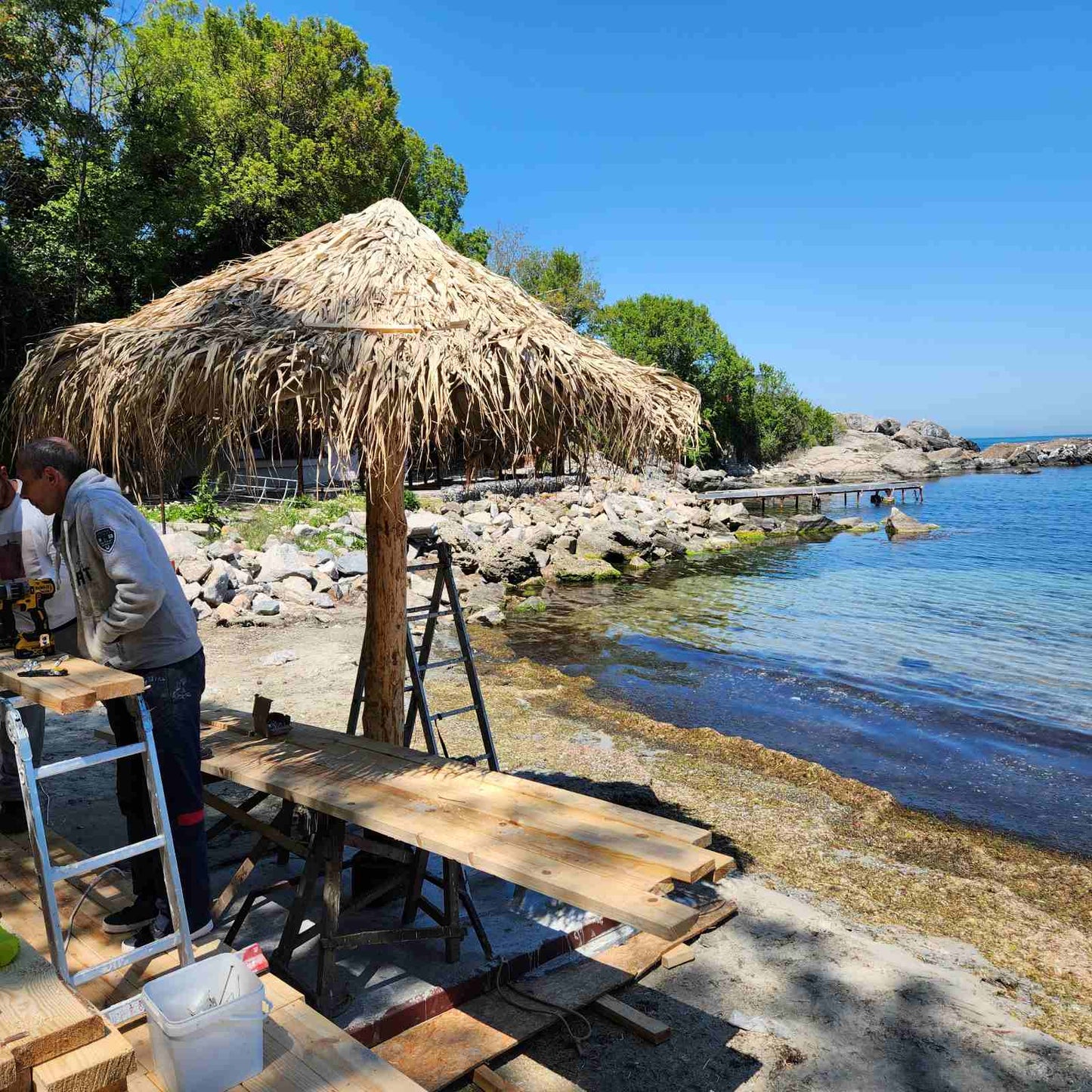 Хотел Райски залив