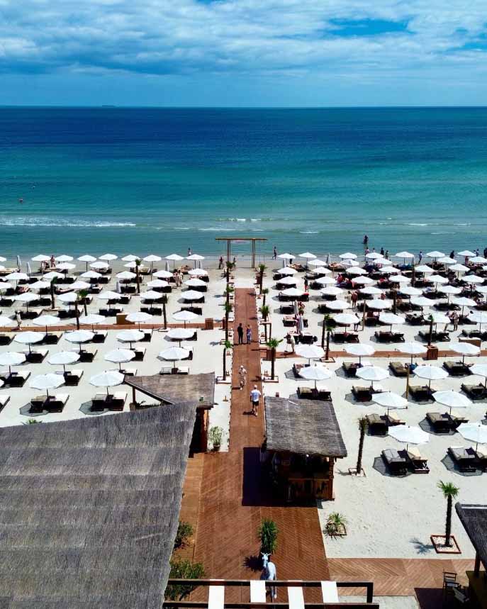 Azimuth Beach & Lounge