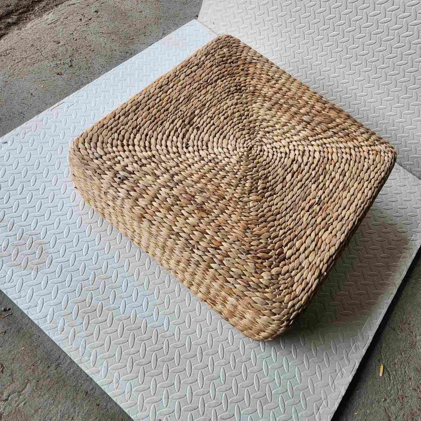 Правоъгълна табуретка от воден хиацинт – DSV03