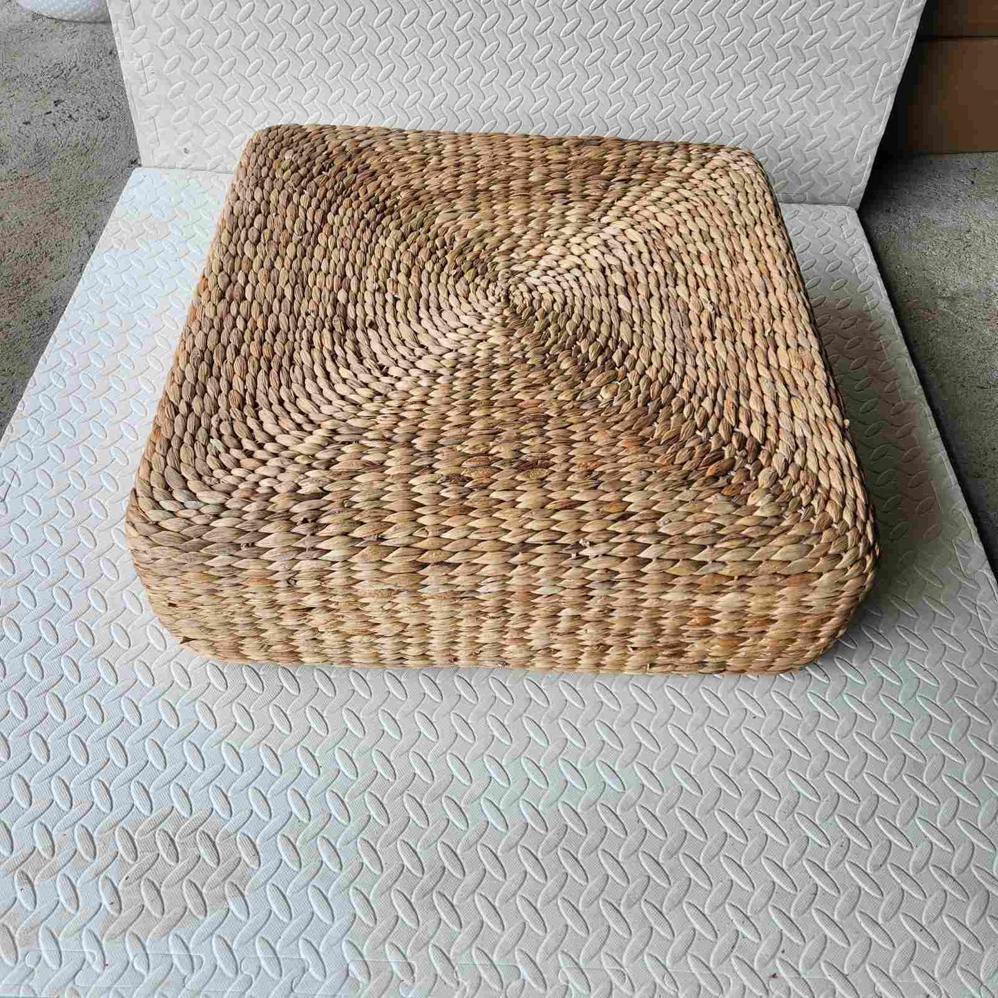 Правоъгълна табуретка от воден хиацинт – DSV03