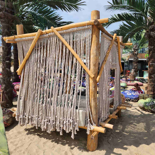 Дървена шатра за плаж