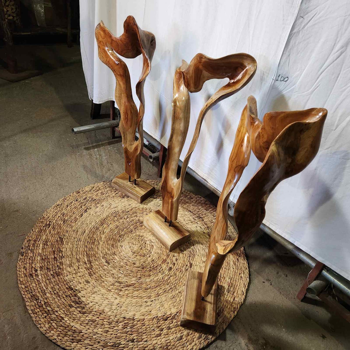 Дървена декорация от Тик корен DMT041